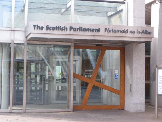 picutre of door to use on the night at scottish parliament 